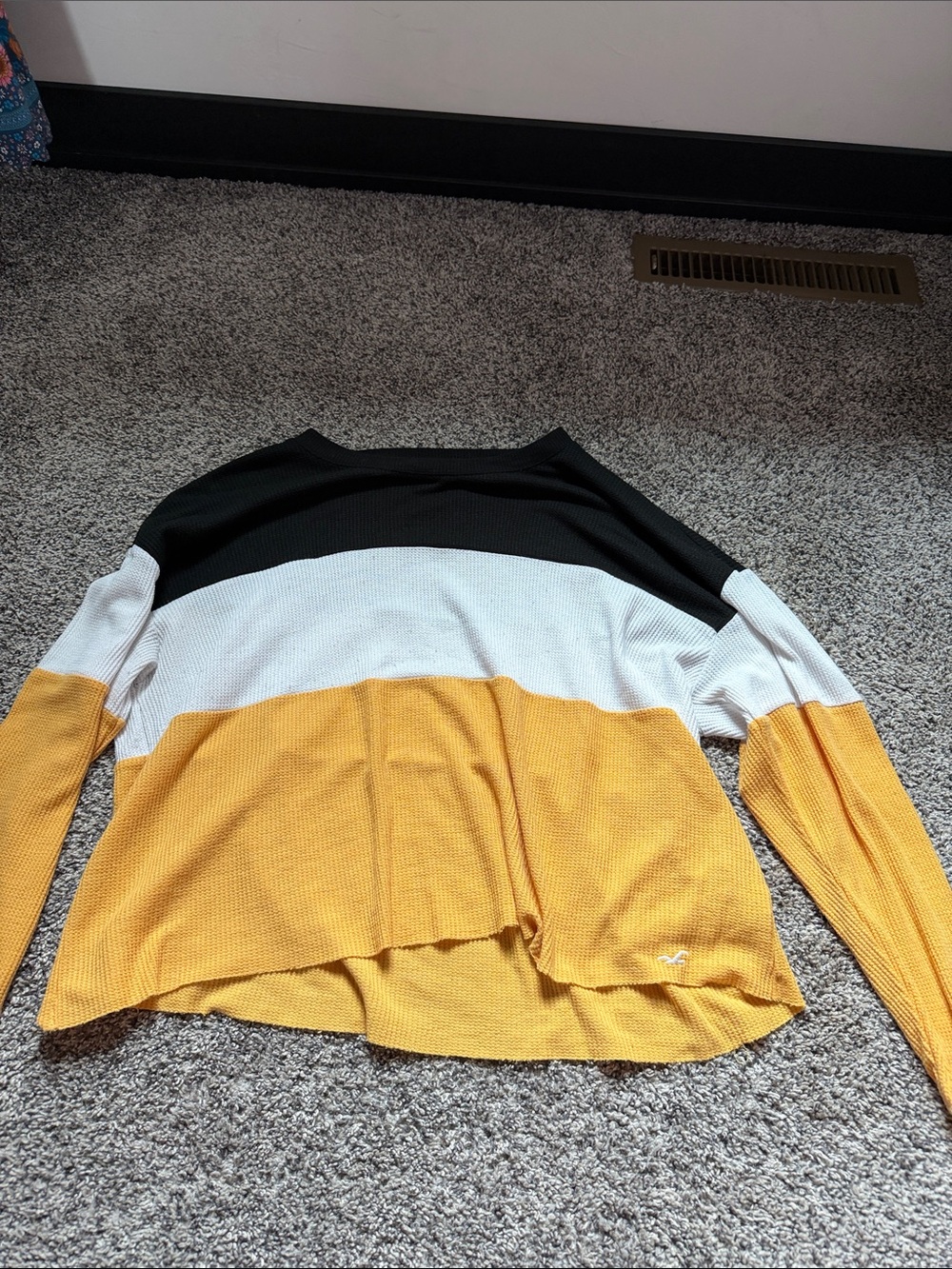 Hollister Colorblock Long Sleeve Tee in Black, White, Mustard